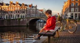 Cover art for "Henry is een jonge Nederlandse jongen