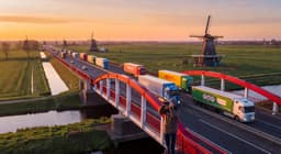 Cover art for Voor het eerst truckspotten